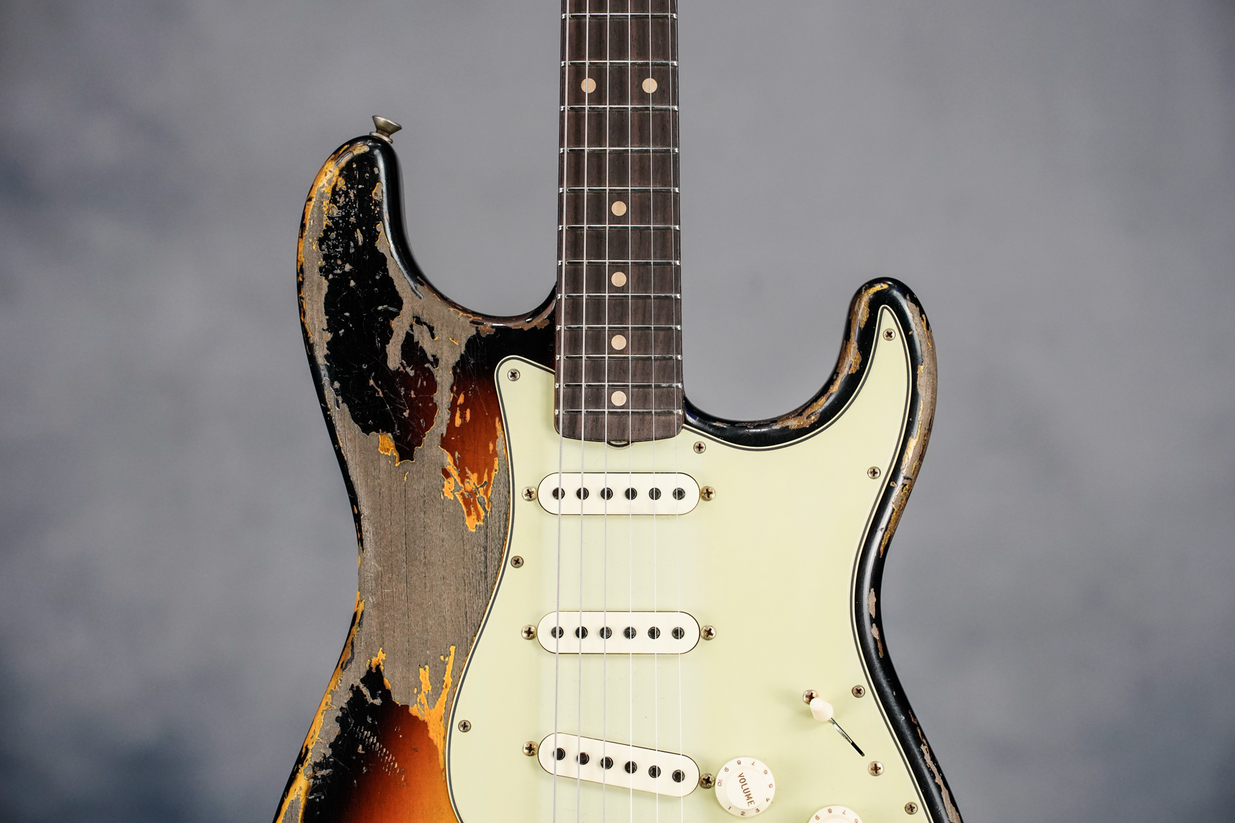 Limited Edition 1960 DualMag II Strat Heavy Relic - Faded Aged 3 Color Sunburst