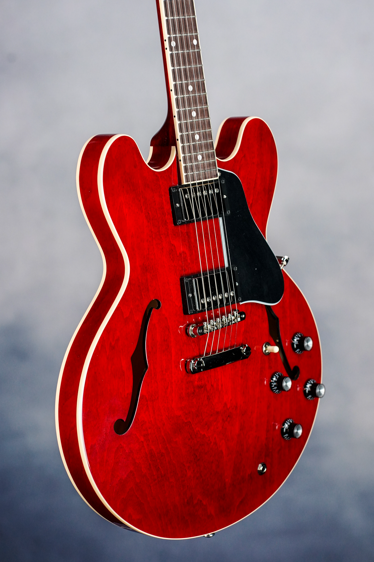 ES-335, Sixties Cherry