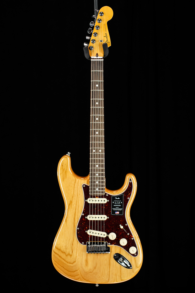 American Ultra Strat, Rosewood Fingerboard, Aged Natural