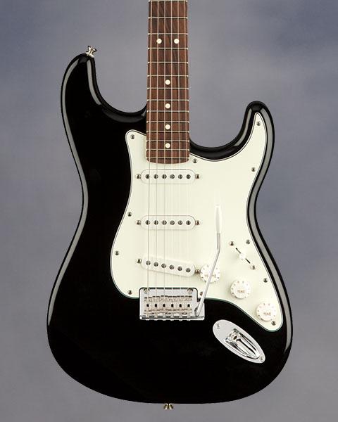 Player Stratocaster, Pau Ferro Fingerboard, Black