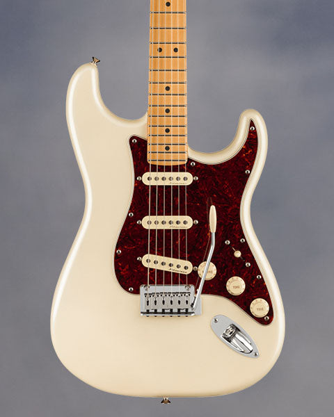 Player Plus Stratocaster, Maple Fingerboard, Olympic Pearl