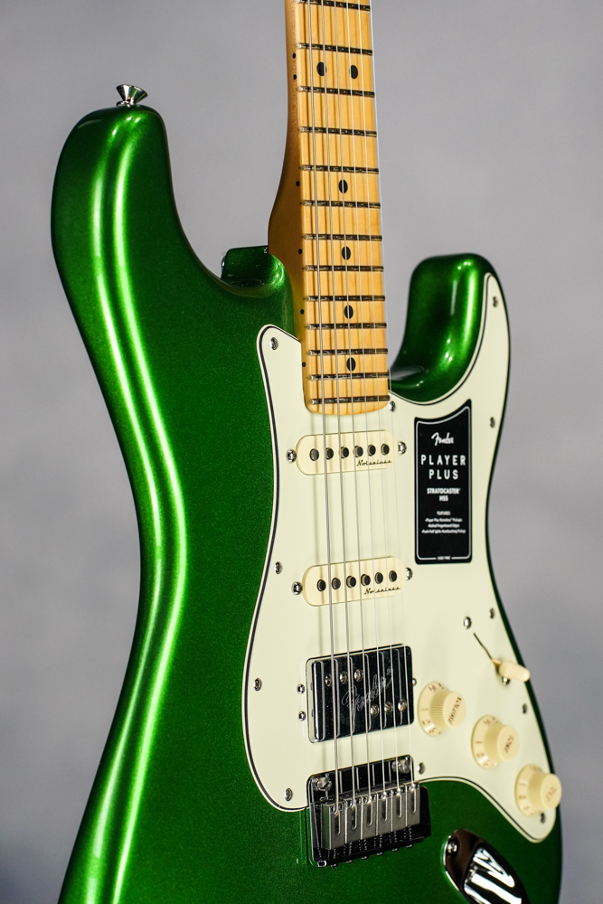 Player Plus Stratocaster HSS, Maple Fingerboard, Cosmic Jade