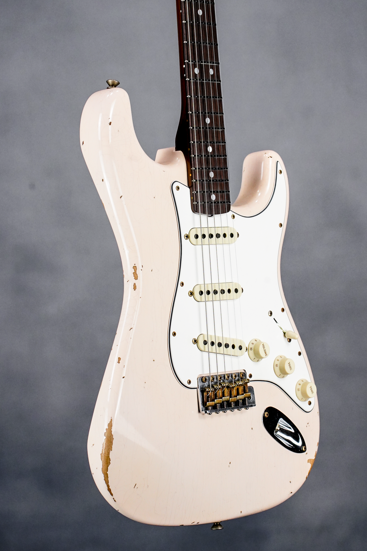 Limited Edition 64' Stratocaster Relic - Super Faded Aged Shell Pink