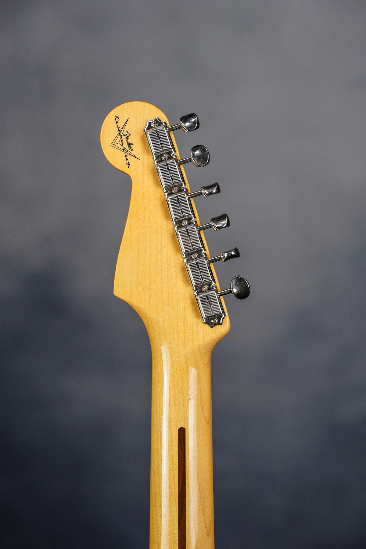 Vintage Custom 1955 Stratocaster NOS, Maple Fingerboard, Wide-Fade 2-Color Sunburst